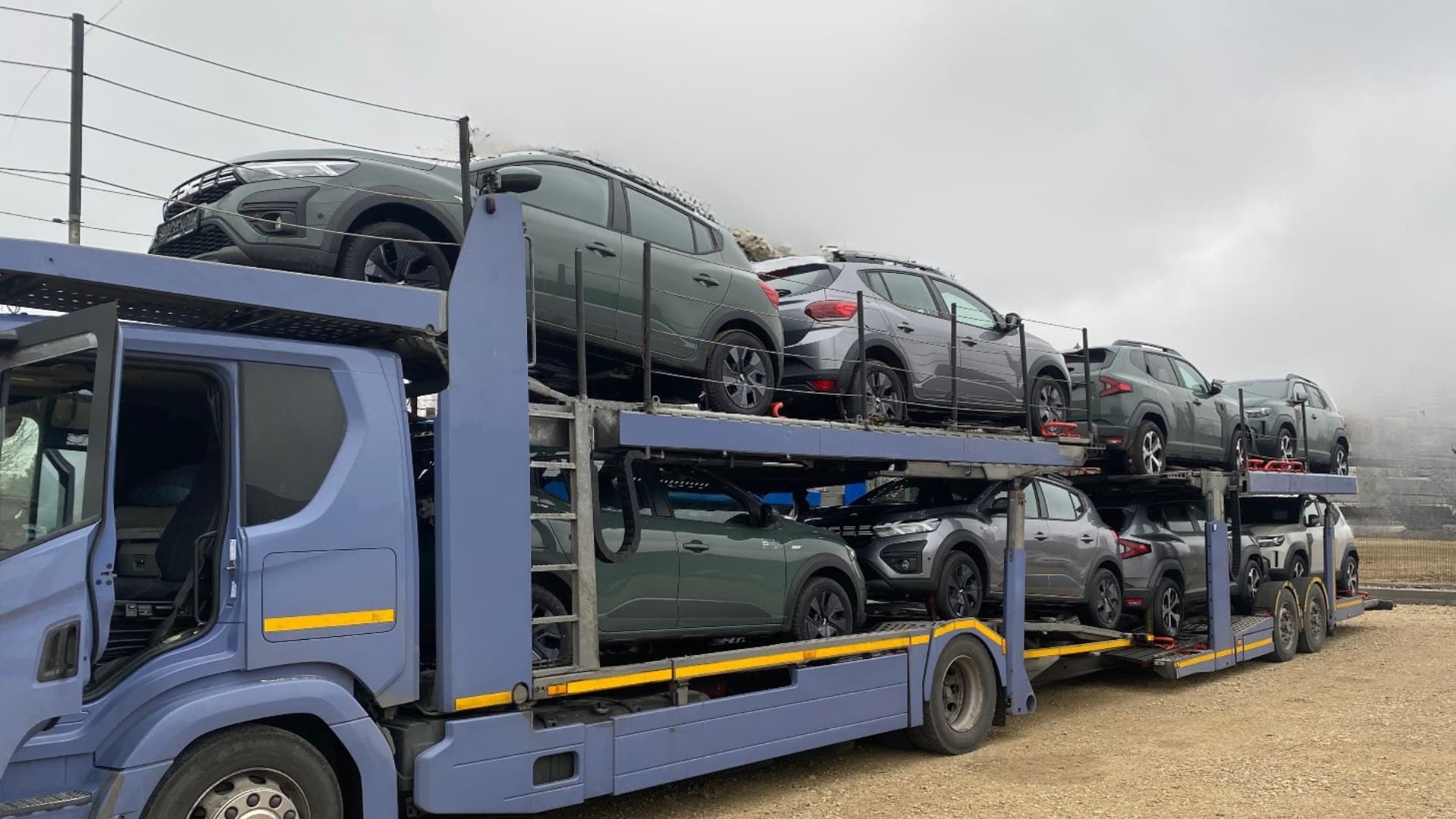 Rapatrier une voiture de l’étranger : le guide complet pour une logistique réussie